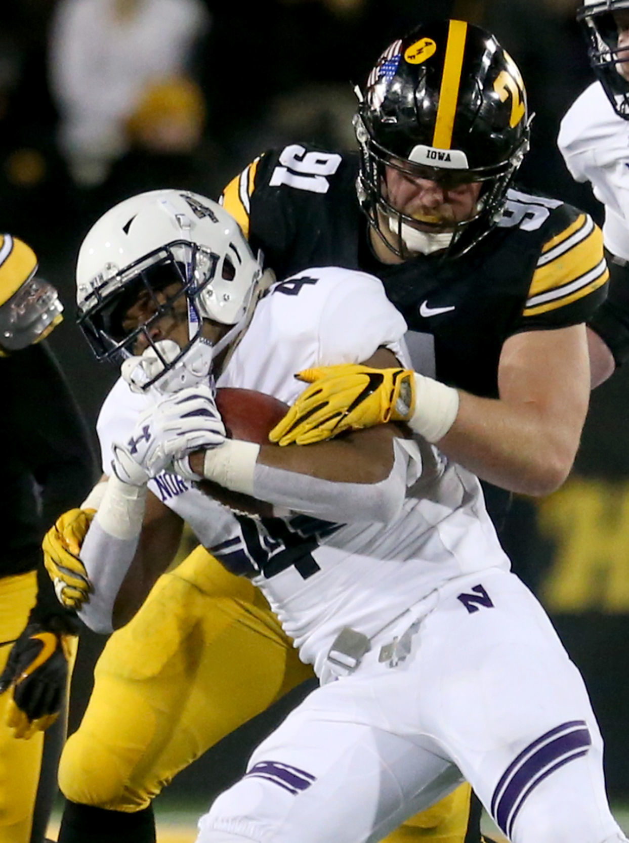 111018-Iowa-Football-017